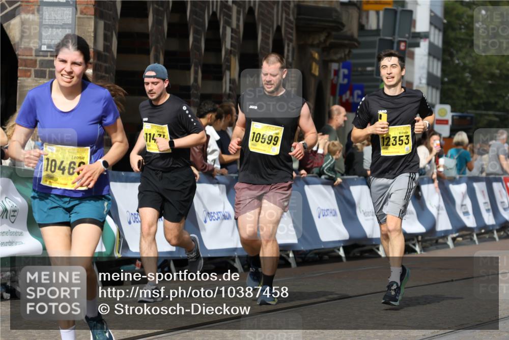 13.09.2026 - 21. swb-Marathon Bremen Strokosch-Dieckow http://msf.ph/oto/10387458 13.09.2026 11:08:58 Ziel 10229, 10399, 10609, 11065, 11358, 11421, 11678, 11710, 11718, 11834, 11888, 11968, 12162, 12410, 12516, 12517, 10314, 10321, 10455, 10570, 10630, 11011, 11091, 11138, 11304, 11531, 11578, 11905, 11987, 12155, 12192, 12337, 12554 meine-sportfotos.de