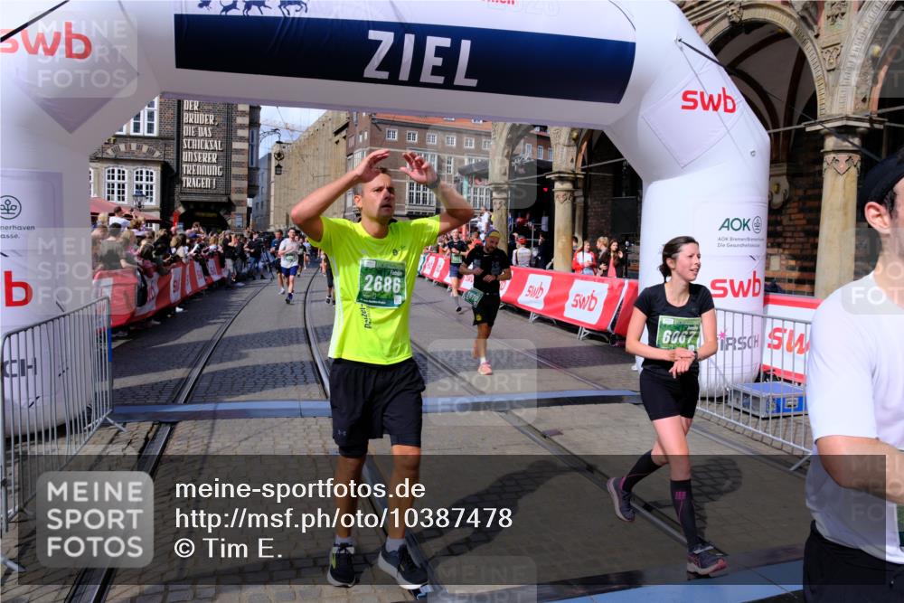 13.09.2026 - 21. swb-Marathon Bremen Tim E. http://msf.ph/oto/10387478 13.09.2026 13:28:04 Ziel 440, 488, 534, 762, 857, 1456, 1932, 2686, 3013, 3135, 3460, 3576, 3970, 4106, 4133, 4265, 4421, 4496, 4593, 4744, 5462, 5557, 6067, 6468, 6522, 7042, 7138, 7358, 8351, 9067, 9494, 9727, 13198 meine-sportfotos.de
