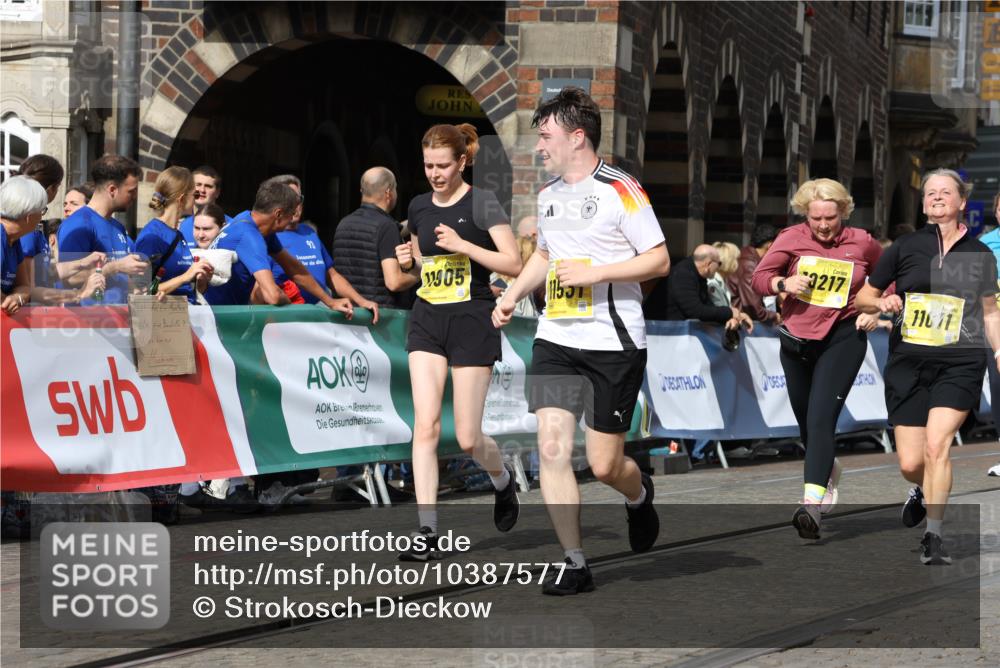 13.09.2026 - 21. swb-Marathon Bremen Strokosch-Dieckow http://msf.ph/oto/10387577 13.09.2026 11:09:08 Ziel 10399, 10469, 10599, 10609, 11053, 11074, 11358, 11421, 11434, 11710, 11718, 11812, 11834, 12256, 12353, 12438, 12517, 10314, 10664, 10686, 10694, 10823, 10983, 11091, 11764, 11882, 11883, 11915, 11987, 11995, 12155, 12322, 12491, 13607 meine-sportfotos.de