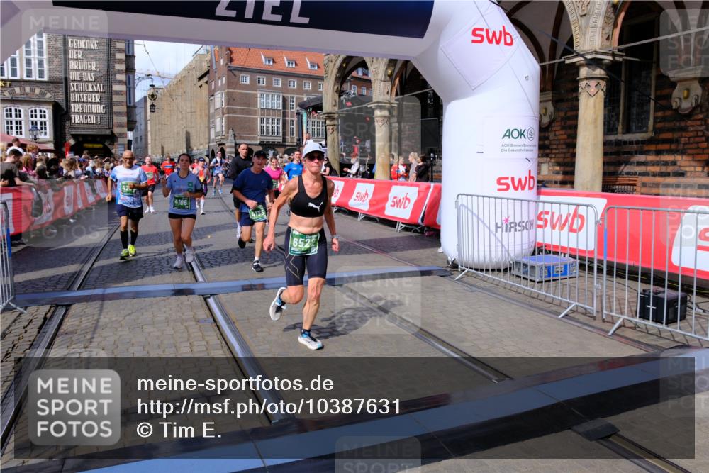 13.09.2026 - 21. swb-Marathon Bremen Tim E. http://msf.ph/oto/10387631 13.09.2026 13:28:13 Ziel 440, 488, 534, 762, 1343, 1456, 1932, 3135, 3480, 3576, 4106, 4133, 4265, 4744, 5462, 6468, 6522, 7042, 7138, 7358, 8188, 8351, 8656, 9067, 9145, 9494, 13069, 13198 meine-sportfotos.de