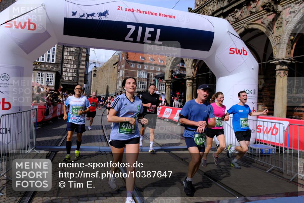 13.09.2026 - 21. swb-Marathon Bremen Tim E. http://msf.ph/oto/10387647 13.09.2026 13:28:14 Ziel 440, 488, 534, 762, 1343, 1456, 3135, 3480, 3576, 4106, 4133, 4265, 4744, 5462, 6468, 6522, 7042, 7138, 8188, 8351, 8656, 9067, 9145, 9494, 13069, 13198 meine-sportfotos.de