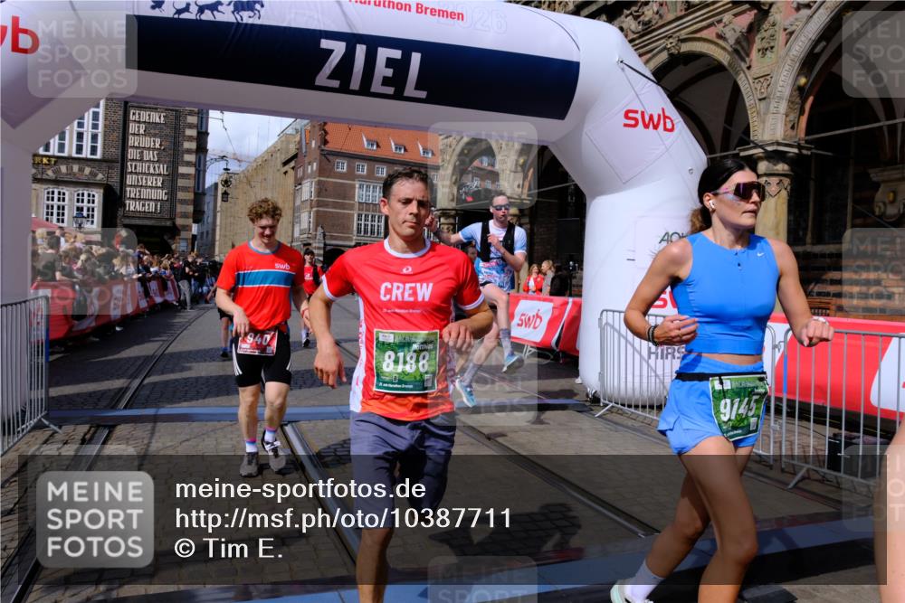 13.09.2026 - 21. swb-Marathon Bremen Tim E. http://msf.ph/oto/10387711 13.09.2026 13:28:19 Ziel 488, 1343, 1456, 3480, 3576, 4106, 4133, 4265, 5360, 5462, 6468, 6522, 7926, 8188, 8656, 9067, 9145, 9167, 9168, 9543, 9881, 13069 meine-sportfotos.de