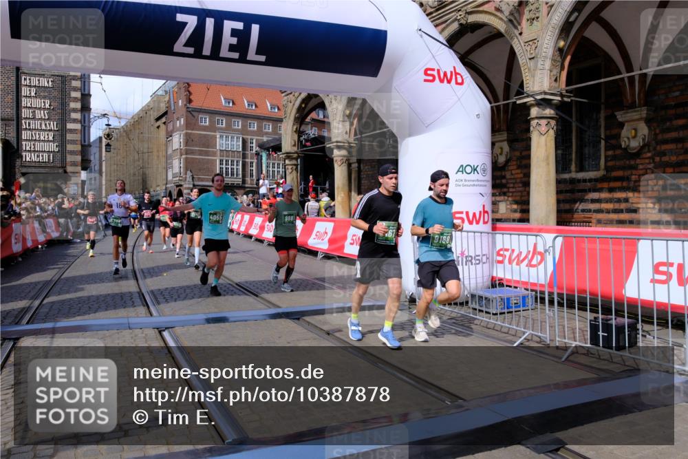 13.09.2026 - 21. swb-Marathon Bremen Tim E. http://msf.ph/oto/10387878 13.09.2026 13:28:31 Ziel 178, 210, 1380, 1460, 2047, 2977, 3114, 3294, 3334, 3597, 4506, 5250, 5360, 5889, 6182, 7926, 8429, 8656, 9167, 9168, 9543, 9549, 9738, 9881 meine-sportfotos.de