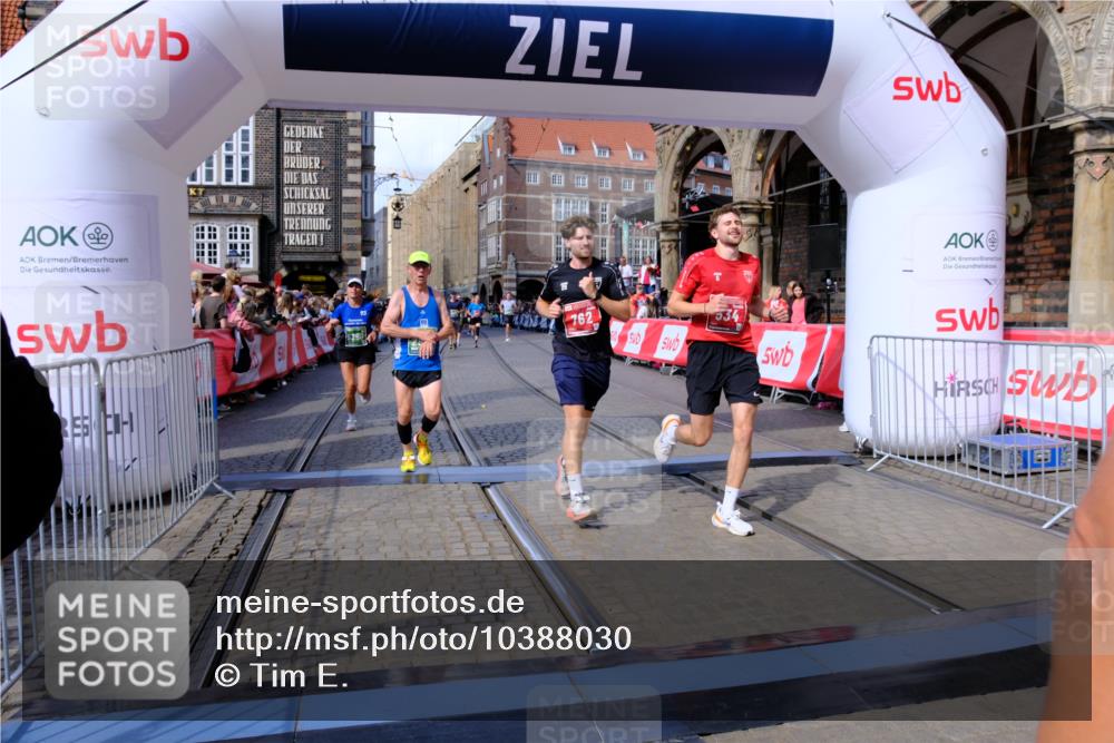 13.09.2026 - 21. swb-Marathon Bremen Tim E. http://msf.ph/oto/10388030 13.09.2026 13:28:38 Ziel 178, 210, 1239, 1380, 1460, 2047, 2977, 3114, 3294, 3334, 3597, 4250, 4506, 5250, 5360, 5683, 5889, 6182, 8429, 8570, 9064, 9543, 9549, 9738, 9881 meine-sportfotos.de