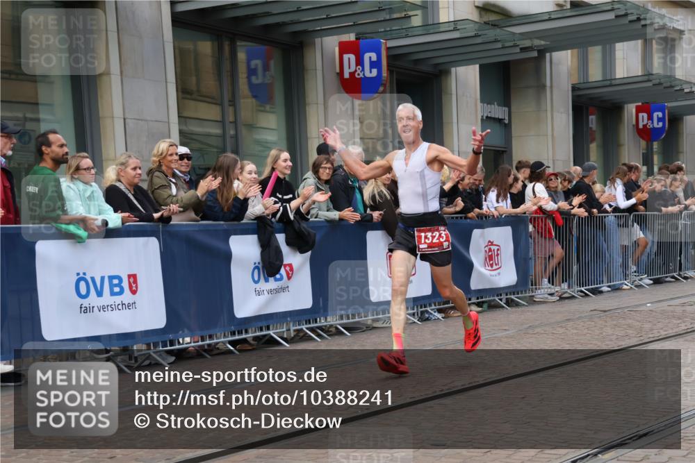 13.09.2026 - 21. swb-Marathon Bremen Strokosch-Dieckow http://msf.ph/oto/10388241 13.09.2026 12:58:11 Ziel 346, 1379, 1472, 2049, 5672, 6198, 8311, 8394, 1323, 1604, 1717, 2073, 2099, 9065 meine-sportfotos.de