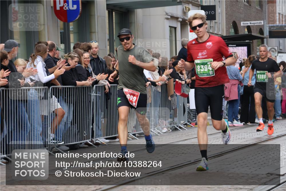 13.09.2026 - 21. swb-Marathon Bremen Strokosch-Dieckow http://msf.ph/oto/10388264 13.09.2026 12:58:13 Ziel 346, 1472, 2049, 5672, 6198, 8311, 8394, 1323, 1379, 1604, 1717, 2073, 2099, 9065 meine-sportfotos.de