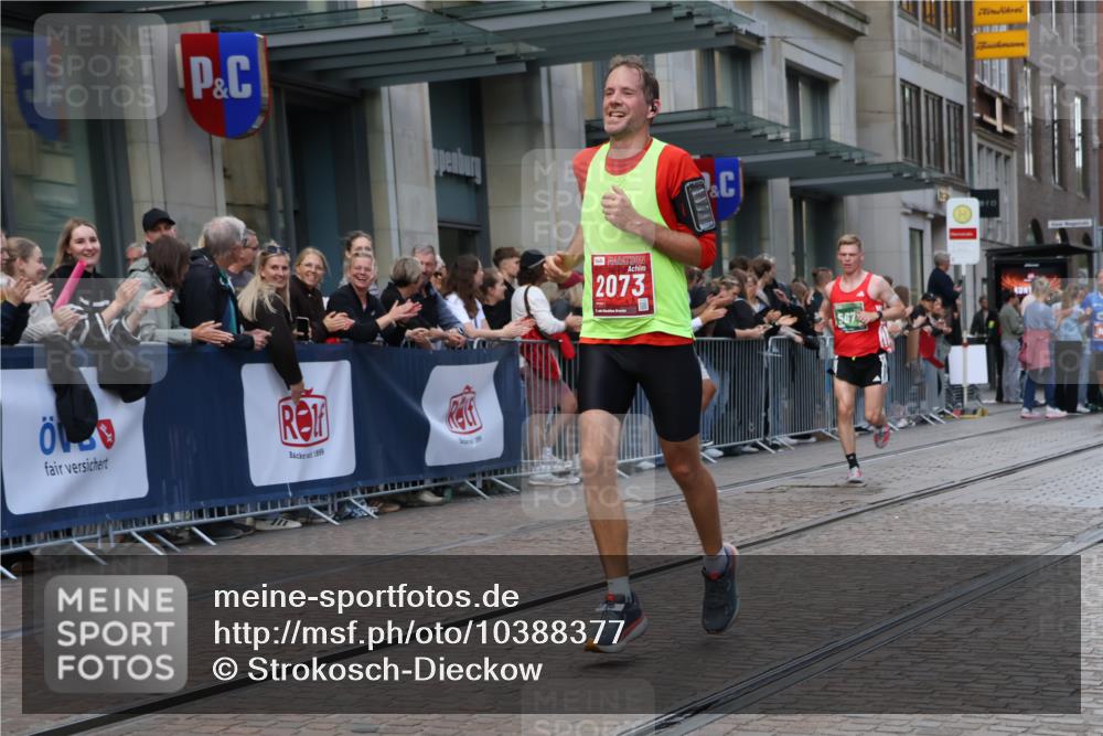 13.09.2026 - 21. swb-Marathon Bremen Strokosch-Dieckow http://msf.ph/oto/10388377 13.09.2026 12:58:21 Ziel 346, 1576, 2049, 5672, 6198, 6929, 8311, 8394, 1379, 1472, 1604, 1717, 2073, 2099, 9065 meine-sportfotos.de