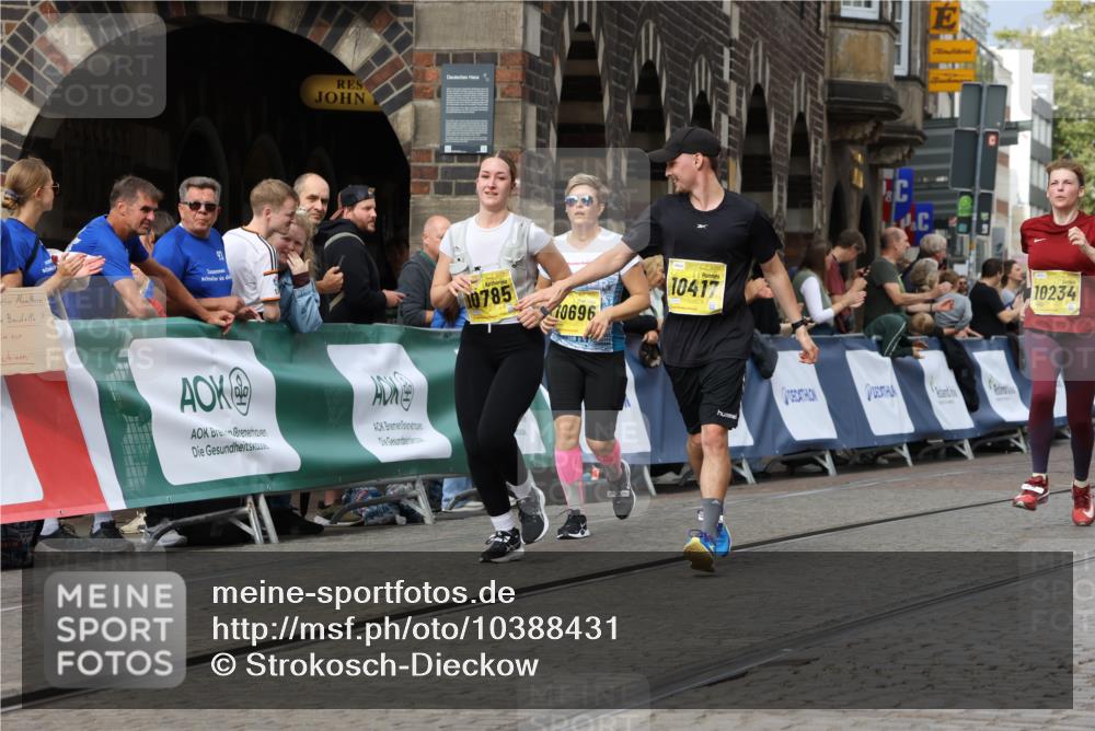 13.09.2026 - 21. swb-Marathon Bremen Strokosch-Dieckow http://msf.ph/oto/10388431 13.09.2026 11:09:48 Ziel 10386, 10424, 10556, 10664, 10694, 10712, 10769, 10823, 10981, 11192, 11225, 11882, 11883, 11914, 11915, 11937, 11995, 12322, 12409, 12474, 12491, 12532, 13607, 10299, 10435, 10645, 10751, 11119, 11383, 11437, 11441 meine-sportfotos.de