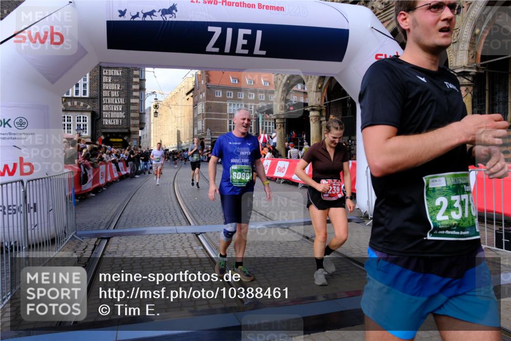 13.09.2026 - 21. swb-Marathon Bremen Tim E. http://msf.ph/oto/10388461 13.09.2026 13:29:20 Ziel 394, 430, 565, 687, 722, 725, 745, 936, 1014, 1274, 1688, 2070, 2223, 2378, 2851, 3419, 3665, 3938, 4590, 5225, 5531, 5691, 5865, 6099, 6817, 6937, 6955, 7134, 8984, 8985, 9562, 9661 meine-sportfotos.de