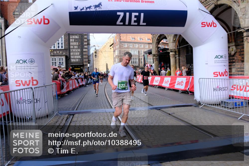 13.09.2026 - 21. swb-Marathon Bremen Tim E. http://msf.ph/oto/10388495 13.09.2026 13:29:24 Ziel 394, 430, 565, 687, 725, 745, 936, 1274, 1545, 1688, 2023, 2070, 2223, 2378, 2867, 3796, 3938, 4590, 5036, 5225, 6030, 6099, 7149, 7361, 8984, 9249, 9661 meine-sportfotos.de