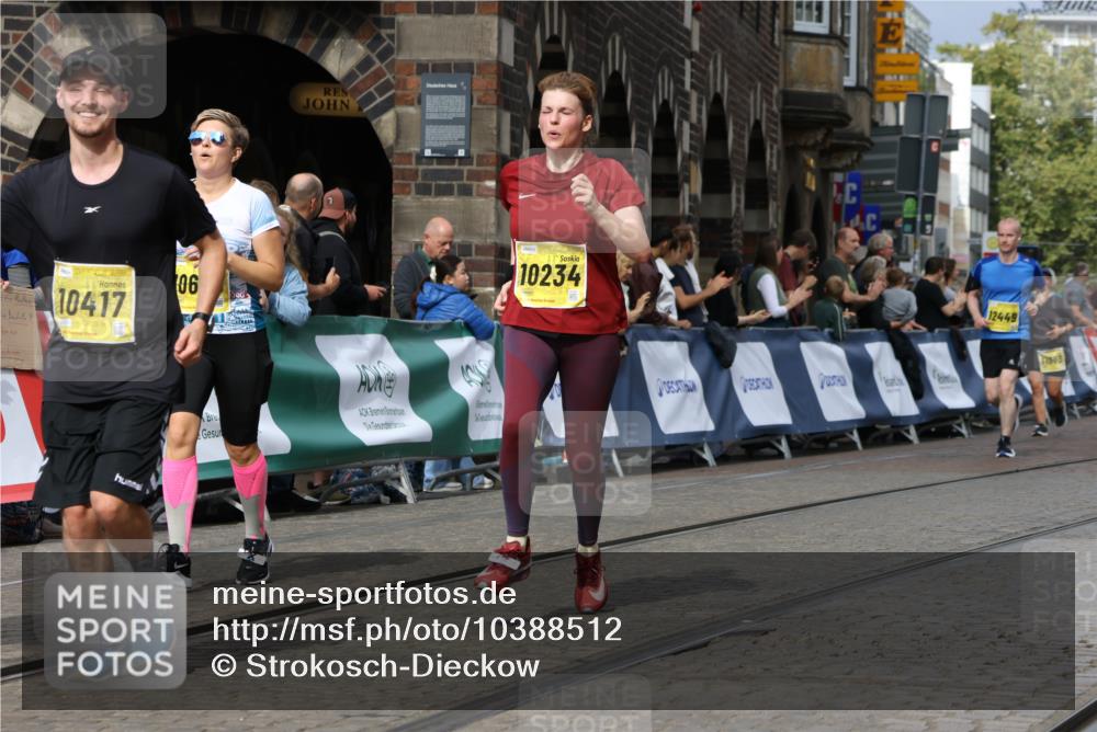 13.09.2026 - 21. swb-Marathon Bremen Strokosch-Dieckow http://msf.ph/oto/10388512 13.09.2026 11:09:50 Ziel 10234, 10386, 10417, 10424, 10556, 10664, 10694, 10712, 10769, 10785, 10823, 10981, 11192, 11225, 11882, 11883, 11914, 11915, 11937, 11995, 12322, 12409, 12474, 12532, 10299, 10435, 10751, 11119, 11383, 11437, 11441 meine-sportfotos.de