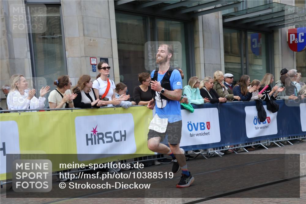 13.09.2026 - 21. swb-Marathon Bremen Strokosch-Dieckow http://msf.ph/oto/10388519 13.09.2026 12:58:32 Ziel 1118, 1576, 2049, 3624, 4847, 5672, 6929, 8065, 8994, 9120, 9329, 346, 1379, 1472, 1604, 1717, 5672, 6198, 8311, 8394 meine-sportfotos.de