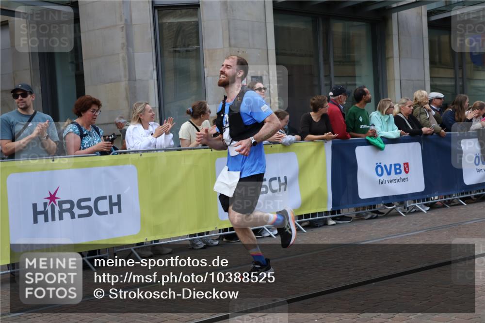13.09.2026 - 21. swb-Marathon Bremen Strokosch-Dieckow http://msf.ph/oto/10388525 13.09.2026 12:58:32 Ziel 1118, 1576, 2049, 3624, 4847, 5672, 6929, 8065, 8994, 9120, 9329, 346, 1379, 1472, 1604, 1717, 5672, 6198, 8311, 8394 meine-sportfotos.de