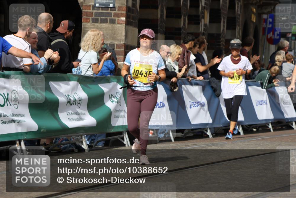 13.09.2026 - 21. swb-Marathon Bremen Strokosch-Dieckow http://msf.ph/oto/10388652 13.09.2026 11:10:02 Ziel 10234, 10386, 10417, 10424, 10645, 10696, 10712, 10737, 10785, 10990, 10991, 11192, 11437, 11937, 12409, 12449, 10963, 11725, 11732, 11933, 12117, 12207, 12293 meine-sportfotos.de