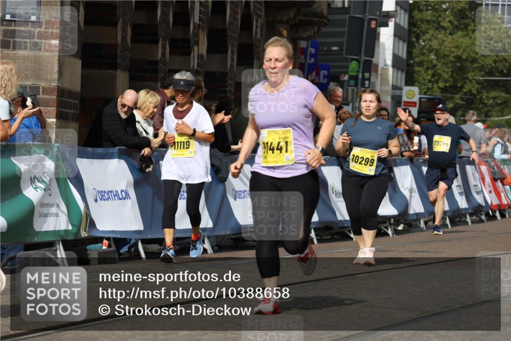 13.09.2026 - 21. swb-Marathon Bremen Strokosch-Dieckow http://msf.ph/oto/10388658 13.09.2026 11:10:03 Ziel 10234, 10386, 10417, 10424, 10645, 10696, 10712, 10737, 10785, 10990, 10991, 11192, 11383, 11437, 11937, 12409, 12449, 10963, 11725, 11732, 11933, 12117, 12207, 12293 meine-sportfotos.de