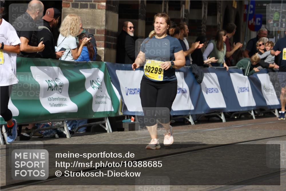 13.09.2026 - 21. swb-Marathon Bremen Strokosch-Dieckow http://msf.ph/oto/10388685 13.09.2026 11:10:06 Ziel 10234, 10386, 10417, 10435, 10645, 10696, 10712, 10737, 10785, 10990, 10991, 11383, 11437, 11441, 11937, 12409, 12449, 10361, 10362, 10963, 11080, 11382, 11725, 11732, 11933, 12117, 12293 meine-sportfotos.de
