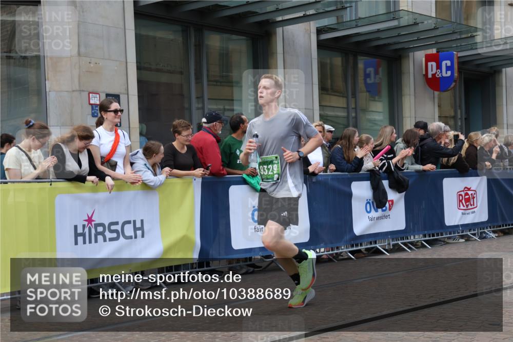 13.09.2026 - 21. swb-Marathon Bremen Strokosch-Dieckow http://msf.ph/oto/10388689 13.09.2026 12:58:45 Ziel 1118, 1508, 1751, 1993, 3584, 3624, 3688, 4399, 4847, 6991, 8065, 8383, 8994, 9120, 9329, 346, 1576, 2049, 5672, 6198, 6929, 8311, 8394 meine-sportfotos.de