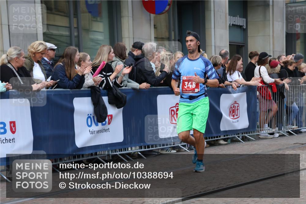 13.09.2026 - 21. swb-Marathon Bremen Strokosch-Dieckow http://msf.ph/oto/10388694 13.09.2026 12:58:47 Ziel 1118, 1508, 1751, 1993, 3584, 3624, 3688, 4399, 4847, 6991, 8065, 8383, 8994, 9120, 9329, 346, 1576, 2049, 5672, 6198, 6929, 8311, 8394 meine-sportfotos.de