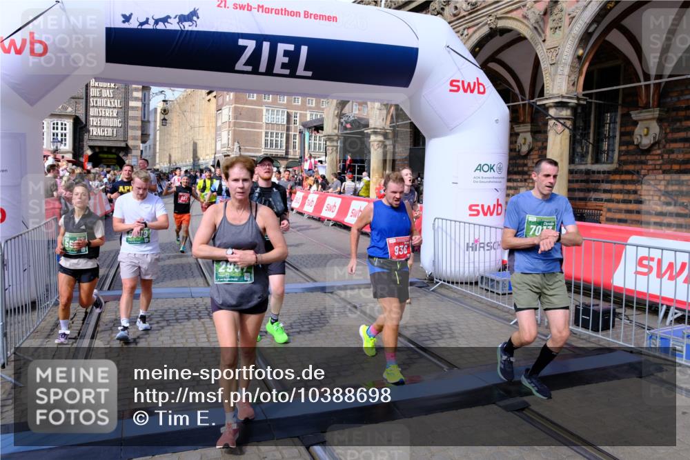 13.09.2026 - 21. swb-Marathon Bremen Tim E. http://msf.ph/oto/10388698 13.09.2026 13:29:48 Ziel 132, 1083, 1243, 1365, 1387, 1581, 2076, 2301, 2742, 2957, 3030, 3258, 3721, 3846, 4541, 4576, 5244, 5599, 6006, 6103, 6384, 6499, 6690, 6930, 7013, 7384, 7426, 7631, 7649, 8007, 8009, 8066, 8099, 8277, 8338, 8481, 8594, 8675, 8831, 9889, 10013, 13031 meine-sportfotos.de