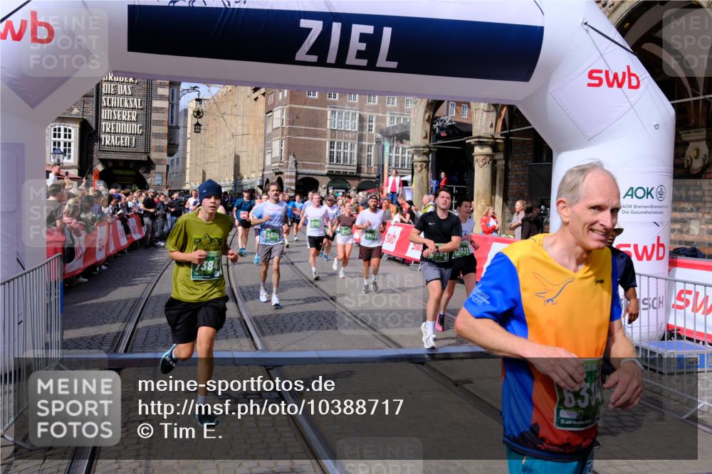 13.09.2026 - 21. swb-Marathon Bremen Tim E. http://msf.ph/oto/10388717 13.09.2026 13:29:59 Ziel 124, 716, 1073, 1243, 1581, 1861, 2076, 2289, 2742, 3030, 3320, 3618, 3667, 4115, 4575, 4576, 5244, 6006, 6127, 6384, 6725, 6930, 7079, 7384, 7426, 7884, 8481, 8594, 8612, 8771, 9049, 9534, 9747, 9770, 10013, 13031 meine-sportfotos.de
