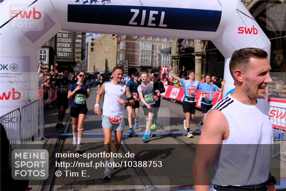 13.09.2026 - 21. swb-Marathon Bremen Tim E. http://msf.ph/oto/10388753 13.09.2026 13:30:05 Ziel 109, 124, 454, 716, 1073, 1173, 1581, 1759, 1861, 2289, 3320, 3618, 3667, 3908, 4115, 4524, 4575, 4576, 6006, 6127, 6725, 7079, 7093, 7384, 7884, 8267, 8481, 8594, 8612, 8771, 8899, 9049, 9534, 9747, 9770, 10013, 13031 meine-sportfotos.de