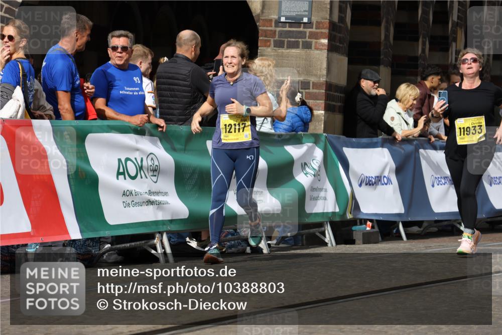 13.09.2026 - 21. swb-Marathon Bremen Strokosch-Dieckow http://msf.ph/oto/10388803 13.09.2026 11:10:17 Ziel 10299, 10435, 10645, 10737, 10751, 11119, 11383, 11437, 11441, 12207, 12449, 10002, 10169, 10247, 10361, 10362, 10422, 10706, 10719, 10791, 10890, 11080, 11300, 11382, 11957, 11982, 12227, 12454, 12550 meine-sportfotos.de