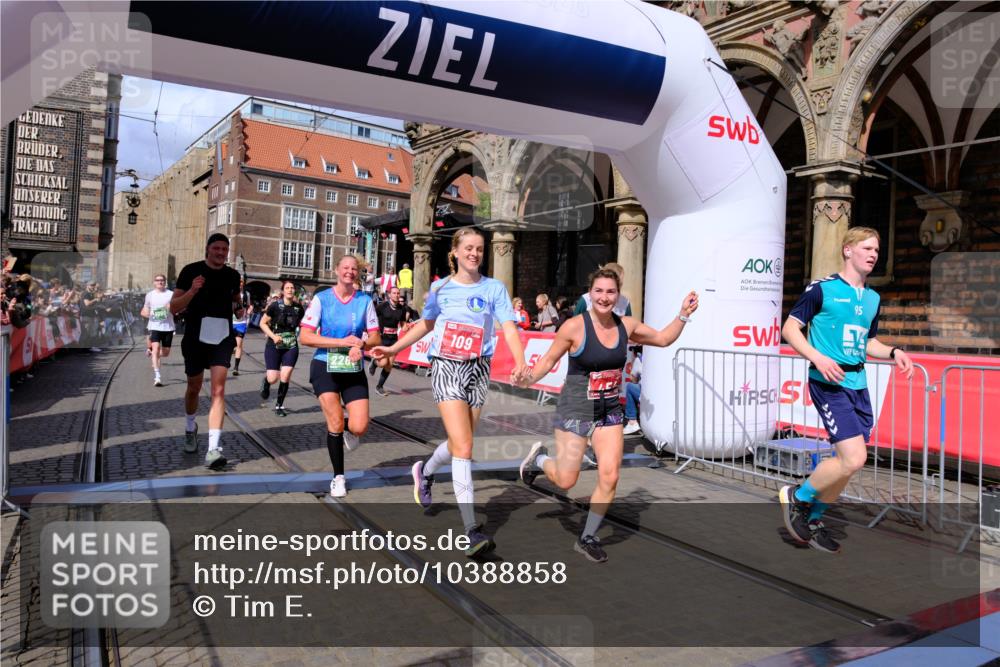 13.09.2026 - 21. swb-Marathon Bremen Tim E. http://msf.ph/oto/10388858 13.09.2026 13:30:42 Ziel 625, 881, 1067, 1909, 2265, 2364, 2900, 3163, 3164, 3425, 4058, 4415, 4425, 4748, 4763, 5506, 6988, 7821, 8090, 8105, 8116, 8117, 8169, 8314, 8494, 8762, 8878, 8966, 9011, 9015, 9108, 9412, 9695 meine-sportfotos.de