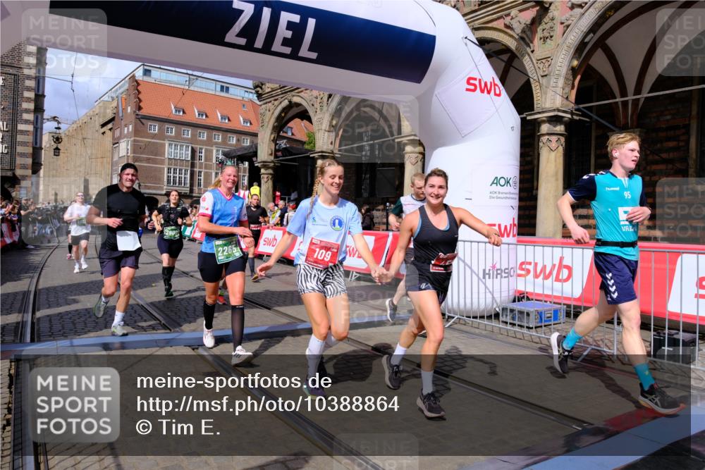 13.09.2026 - 21. swb-Marathon Bremen Tim E. http://msf.ph/oto/10388864 13.09.2026 13:30:42 Ziel 625, 881, 1067, 1909, 2265, 2364, 2900, 3163, 3164, 3425, 4058, 4415, 4425, 4748, 4763, 5506, 6988, 7821, 8090, 8105, 8116, 8117, 8169, 8314, 8494, 8762, 8878, 8966, 9011, 9015, 9108, 9412, 9695 meine-sportfotos.de