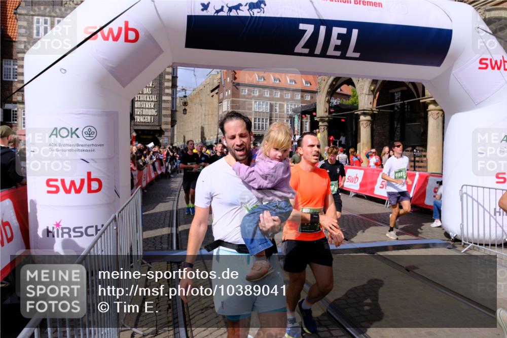13.09.2026 - 21. swb-Marathon Bremen Tim E. http://msf.ph/oto/10389041 13.09.2026 13:30:54 Ziel 625, 800, 834, 1067, 1533, 1771, 1841, 1926, 1941, 2369, 2452, 2723, 2985, 3163, 3164, 3425, 4058, 4206, 4332, 4342, 4415, 4425, 4748, 4757, 4920, 5506, 5551, 5822, 6134, 6343, 6347, 6523, 6988, 7012, 7253, 7567, 7645, 7821, 8116, 8117, 8762, 8878, 8966, 9011, 9108, 9692, 9695, 9699, 9825, 13090 meine-sportfotos.de