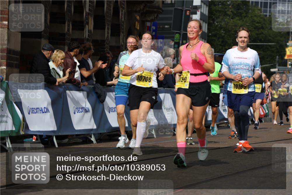 13.09.2026 - 21. swb-Marathon Bremen Strokosch-Dieckow http://msf.ph/oto/10389053 13.09.2026 11:10:29 Ziel 10299, 10751, 10963, 11119, 11725, 11732, 11933, 12117, 12207, 12293, 10247, 10422, 10768, 11047, 11283, 11298, 11300, 11309, 11327, 11583, 11736, 11846, 12183 meine-sportfotos.de