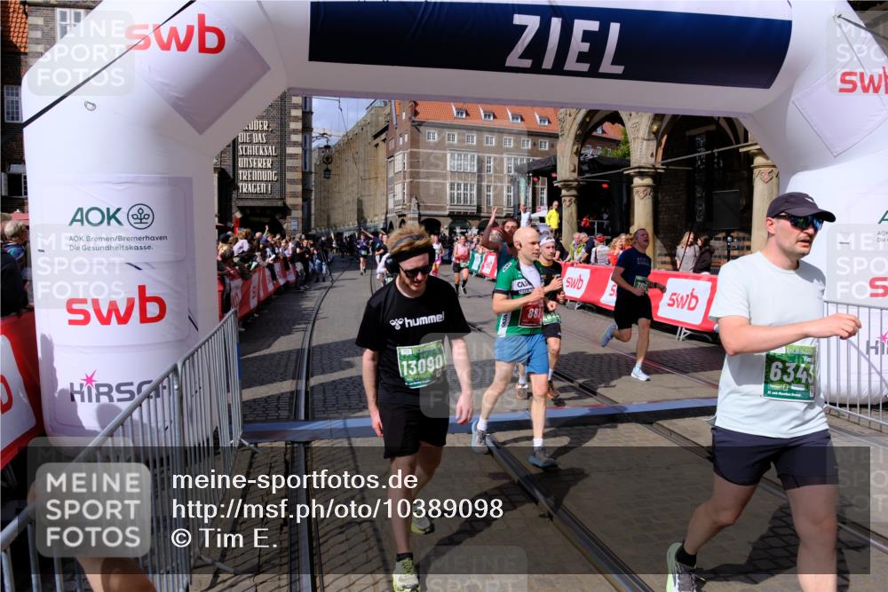 13.09.2026 - 21. swb-Marathon Bremen Tim E. http://msf.ph/oto/10389098 13.09.2026 13:31:06 Ziel 244, 800, 834, 1189, 1533, 1771, 1841, 1926, 1941, 2369, 2452, 2723, 2985, 3360, 4251, 4342, 4757, 4920, 5600, 5681, 5802, 5822, 5900, 6343, 6523, 7012, 7760, 8616, 9290, 9507, 9653, 9692, 9699, 9767, 13090, 13215 meine-sportfotos.de