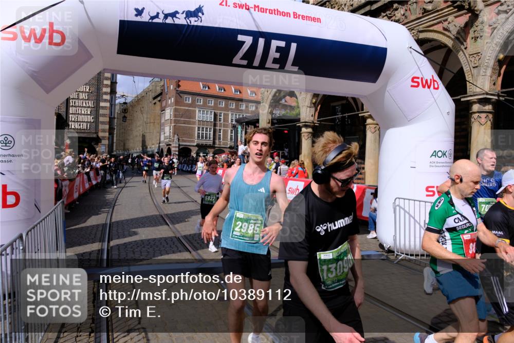 13.09.2026 - 21. swb-Marathon Bremen Tim E. http://msf.ph/oto/10389112 13.09.2026 13:31:07 Ziel 244, 800, 834, 1189, 1533, 1771, 1841, 1926, 1941, 2369, 2452, 2723, 2985, 3360, 4251, 4920, 5600, 5681, 5802, 5822, 5900, 6307, 6343, 6523, 7012, 7760, 8543, 8616, 9290, 9507, 9653, 9692, 9699, 9767, 9962, 9976, 13090, 13152, 13215 meine-sportfotos.de