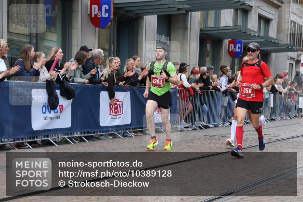 13.09.2026 - 21. swb-Marathon Bremen Strokosch-Dieckow http://msf.ph/oto/10389128 13.09.2026 12:59:26 Ziel 126, 277, 466, 807, 862, 1320, 1485, 1852, 3251, 4964, 5316, 5828, 6557, 8850, 9153, 658, 1248, 1508, 1751, 1800, 1993, 2651, 3251, 3584, 3688, 4096, 6991, 8383, 9533 meine-sportfotos.de