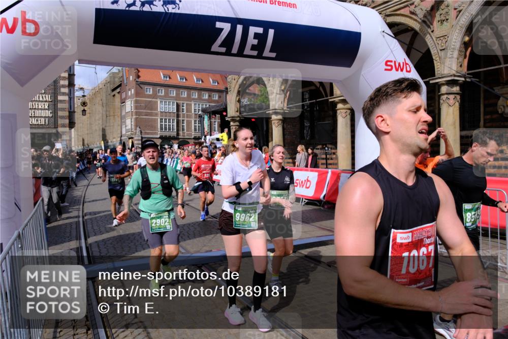 13.09.2026 - 21. swb-Marathon Bremen Tim E. http://msf.ph/oto/10389181 13.09.2026 13:31:21 Ziel 217, 244, 1189, 1398, 1479, 2513, 2802, 2902, 3360, 3800, 4251, 4647, 5600, 5846, 6307, 6419, 6732, 7198, 7359, 7637, 7760, 7798, 7882, 8097, 8382, 8543, 8616, 9274, 9507, 9937, 9958, 9962, 9969, 9976, 9977, 13152, 13215 meine-sportfotos.de