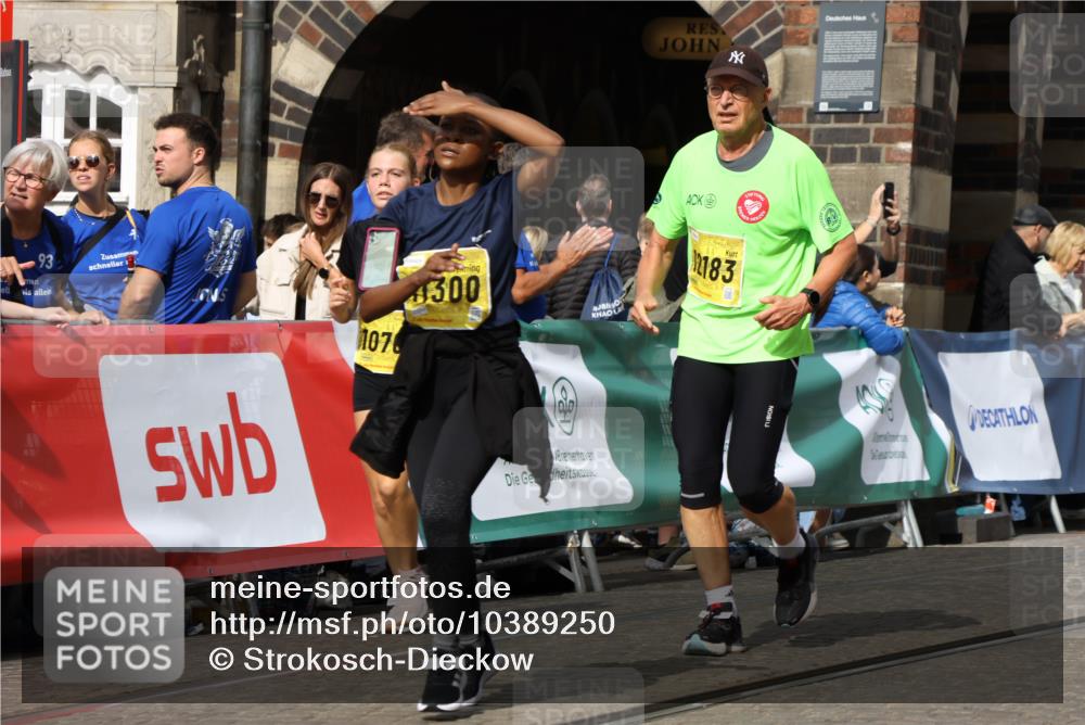 13.09.2026 - 21. swb-Marathon Bremen Strokosch-Dieckow http://msf.ph/oto/10389250 13.09.2026 11:10:42 Ziel 10002, 10169, 10247, 10361, 10362, 10422, 10706, 10719, 10791, 10890, 10963, 11080, 11382, 11725, 11732, 11957, 11982, 12227, 12293, 12454, 12550, 10148, 10163, 10461, 10462, 10547, 10792, 10911, 11043, 11047, 11327, 11335, 11465, 11513, 11756 meine-sportfotos.de