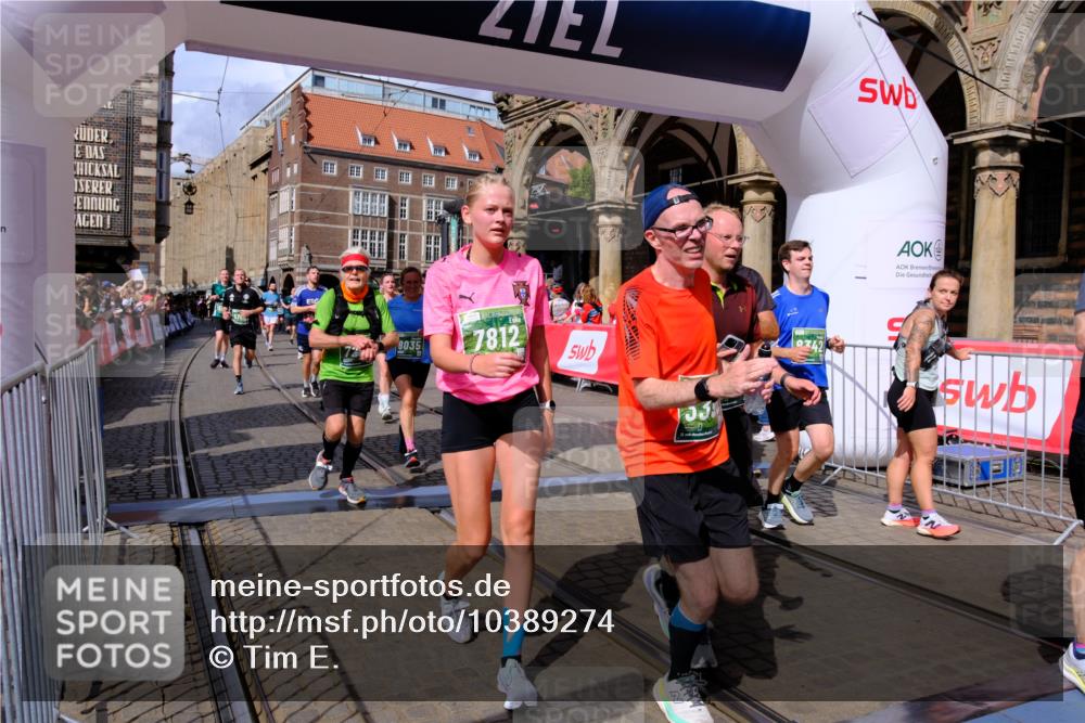 13.09.2026 - 21. swb-Marathon Bremen Tim E. http://msf.ph/oto/10389274 13.09.2026 13:31:39 Ziel 217, 922, 1398, 1627, 2244, 2602, 2707, 3152, 3343, 3392, 3396, 3579, 3762, 4258, 4477, 5375, 5504, 5673, 5720, 5765, 5979, 6147, 6619, 6968, 6971, 7001, 7296, 7812, 8035, 8097, 8239, 8339, 8342, 8726, 9147, 9155, 9337, 9822, 13066 meine-sportfotos.de