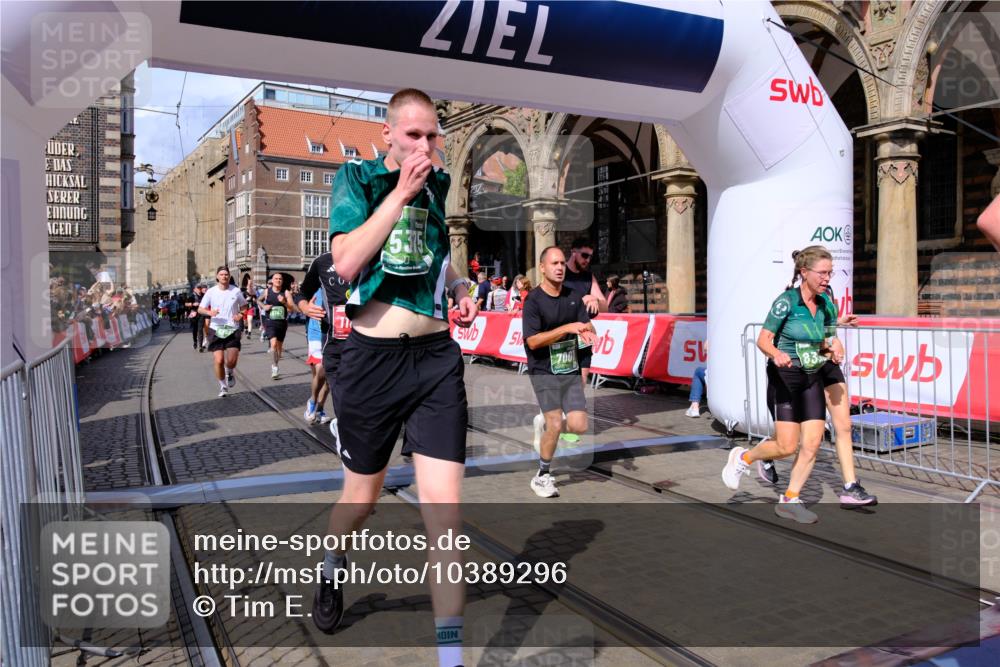 13.09.2026 - 21. swb-Marathon Bremen Tim E. http://msf.ph/oto/10389296 13.09.2026 13:31:45 Ziel 922, 1600, 1627, 2602, 2707, 3152, 3343, 3392, 3396, 3579, 3859, 4258, 4273, 4477, 4692, 4889, 5375, 5504, 5720, 5765, 5979, 6039, 6147, 6581, 6968, 6971, 7001, 7032, 7296, 8035, 8042, 8205, 8239, 8339, 8342, 8364, 8495, 8522, 8726, 9147, 9155, 9293, 9822, 9903, 13066 meine-sportfotos.de