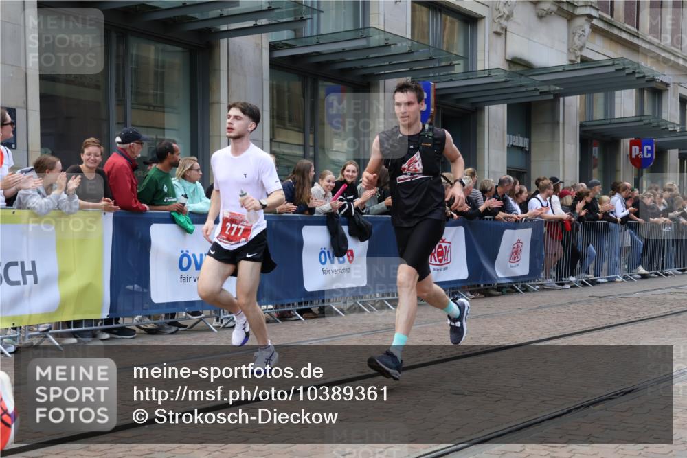 13.09.2026 - 21. swb-Marathon Bremen Strokosch-Dieckow http://msf.ph/oto/10389361 13.09.2026 12:59:55 Ziel 603, 671, 735, 912, 1571, 1758, 1911, 1930, 2683, 5776, 7015, 7170, 8689, 126, 277, 466, 807, 862, 1320, 1485, 1852, 4964, 5316, 5828, 6557, 8850, 9153 meine-sportfotos.de