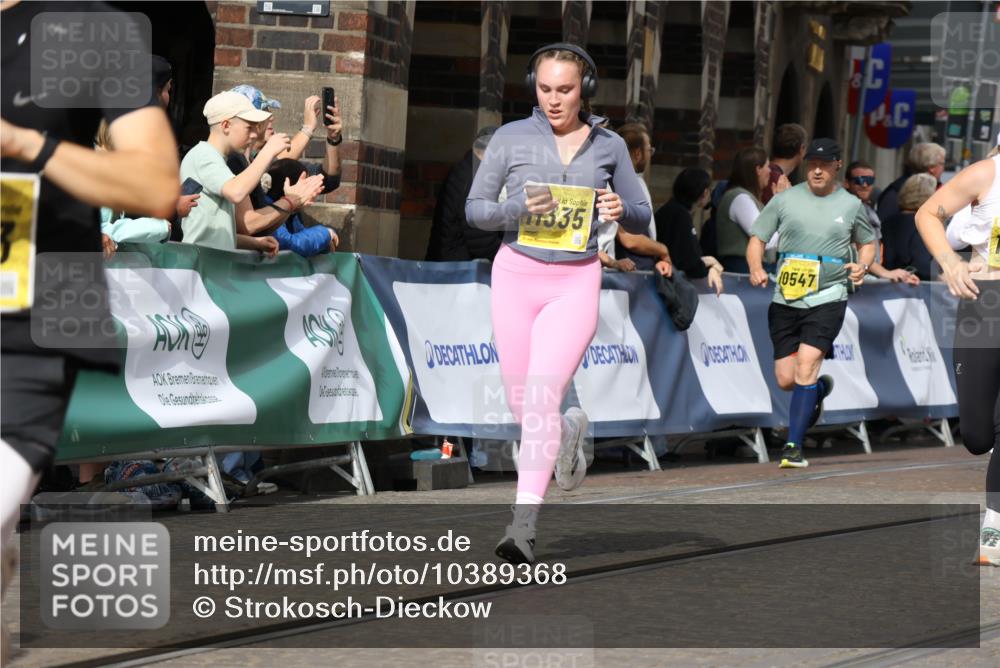13.09.2026 - 21. swb-Marathon Bremen Strokosch-Dieckow http://msf.ph/oto/10389368 13.09.2026 11:10:57 Ziel 10002, 10247, 10422, 10719, 10768, 10791, 10911, 11047, 11283, 11298, 11300, 11309, 11327, 11513, 11583, 11736, 11846, 11982, 12183, 12227, 12454, 10313, 10527, 10644, 10653, 10841, 11062, 11141, 11237, 11483, 11679, 11691, 11993, 12396, 12401, 12507 meine-sportfotos.de