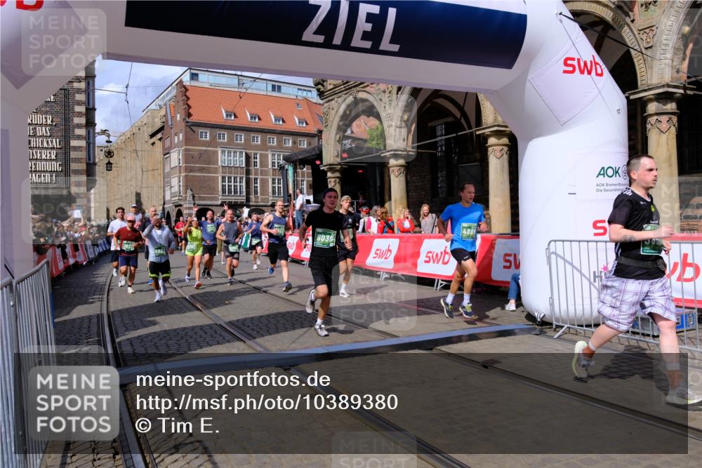 13.09.2026 - 21. swb-Marathon Bremen Tim E. http://msf.ph/oto/10389380 13.09.2026 13:31:54 Ziel 310, 922, 1600, 2707, 3115, 3152, 3239, 3244, 3579, 3858, 3859, 4164, 4258, 4273, 4692, 4889, 5426, 5504, 5899, 6039, 6062, 6100, 6147, 6193, 6213, 6581, 6602, 6971, 7032, 7260, 7608, 7941, 7964, 8042, 8078, 8166, 8205, 8206, 8239, 8364, 8495, 8522, 9033, 9155, 9293, 9568, 9903, 9914, 13151 meine-sportfotos.de