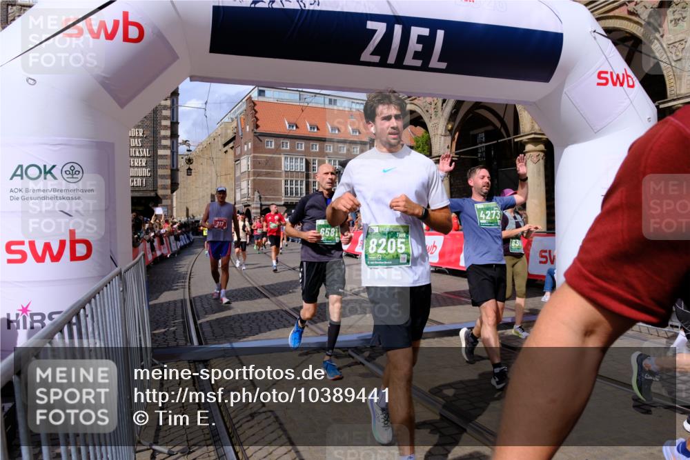 13.09.2026 - 21. swb-Marathon Bremen Tim E. http://msf.ph/oto/10389441 13.09.2026 13:31:58 Ziel 310, 1600, 3115, 3239, 3244, 3278, 3858, 3859, 3989, 4164, 4258, 4273, 4692, 4889, 4998, 5158, 5363, 5426, 5899, 6039, 6062, 6100, 6193, 6213, 6354, 6581, 6602, 6971, 7032, 7260, 7608, 7790, 7941, 7964, 8042, 8078, 8166, 8205, 8206, 8364, 8495, 8522, 9033, 9155, 9188, 9293, 9568, 9903, 9914, 13151, 13231 meine-sportfotos.de
