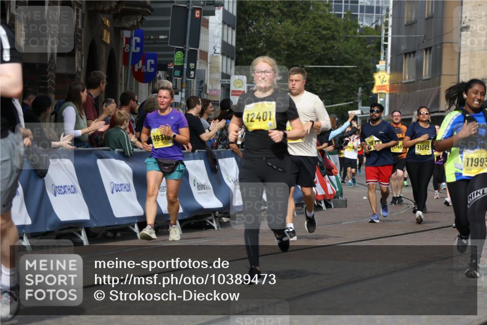 13.09.2026 - 21. swb-Marathon Bremen Strokosch-Dieckow http://msf.ph/oto/10389473 13.09.2026 11:11:07 Ziel 10148, 10163, 10461, 10462, 10547, 10792, 10911, 11043, 11047, 11309, 11327, 11335, 11465, 11513, 11583, 11736, 11756, 11846, 10419, 10611, 11062, 11231, 11458, 11679, 11745, 12126, 12148, 12396 meine-sportfotos.de
