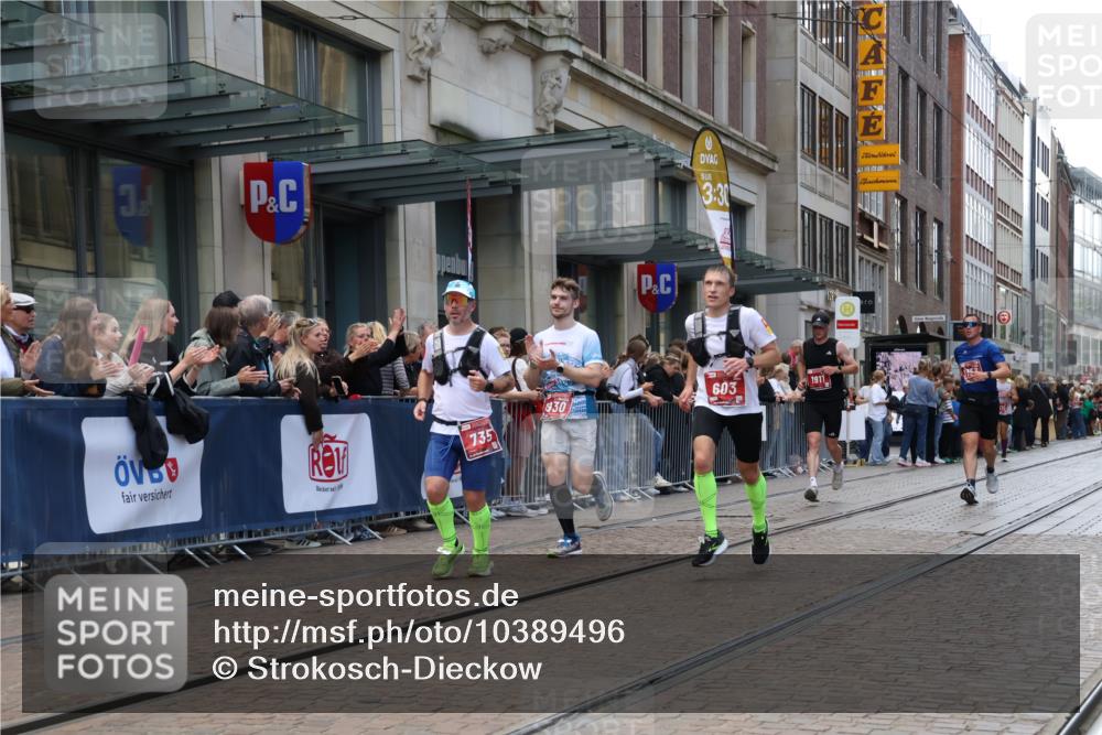 13.09.2026 - 21. swb-Marathon Bremen Strokosch-Dieckow http://msf.ph/oto/10389496 13.09.2026 13:00:13 Ziel 371, 453, 1136, 1550, 1754, 2141, 2683, 4904, 5776, 7015, 603, 671, 735, 912, 1571, 1758, 1911, 1930, 7015, 7170, 8689, 9153 meine-sportfotos.de