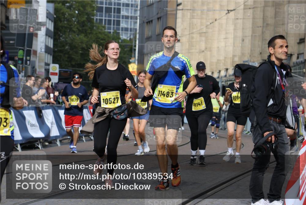 13.09.2026 - 21. swb-Marathon Bremen Strokosch-Dieckow http://msf.ph/oto/10389534 13.09.2026 11:11:10 Ziel 10148, 10163, 10461, 10462, 10547, 10653, 10792, 10841, 10911, 11043, 11047, 11237, 11309, 11327, 11335, 11465, 11513, 11583, 11756, 11846, 11993, 10419, 10611, 11036, 11216, 11231, 11458, 11745, 11870, 12126, 12148, 12396, 12464 meine-sportfotos.de