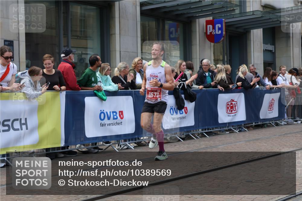 13.09.2026 - 21. swb-Marathon Bremen Strokosch-Dieckow http://msf.ph/oto/10389569 13.09.2026 13:00:21 Ziel 371, 453, 1136, 1550, 1754, 2141, 4904, 8749, 9849, 603, 671, 735, 912, 1571, 1758, 1911, 1930, 2683, 5776, 7015, 7170, 8689 meine-sportfotos.de