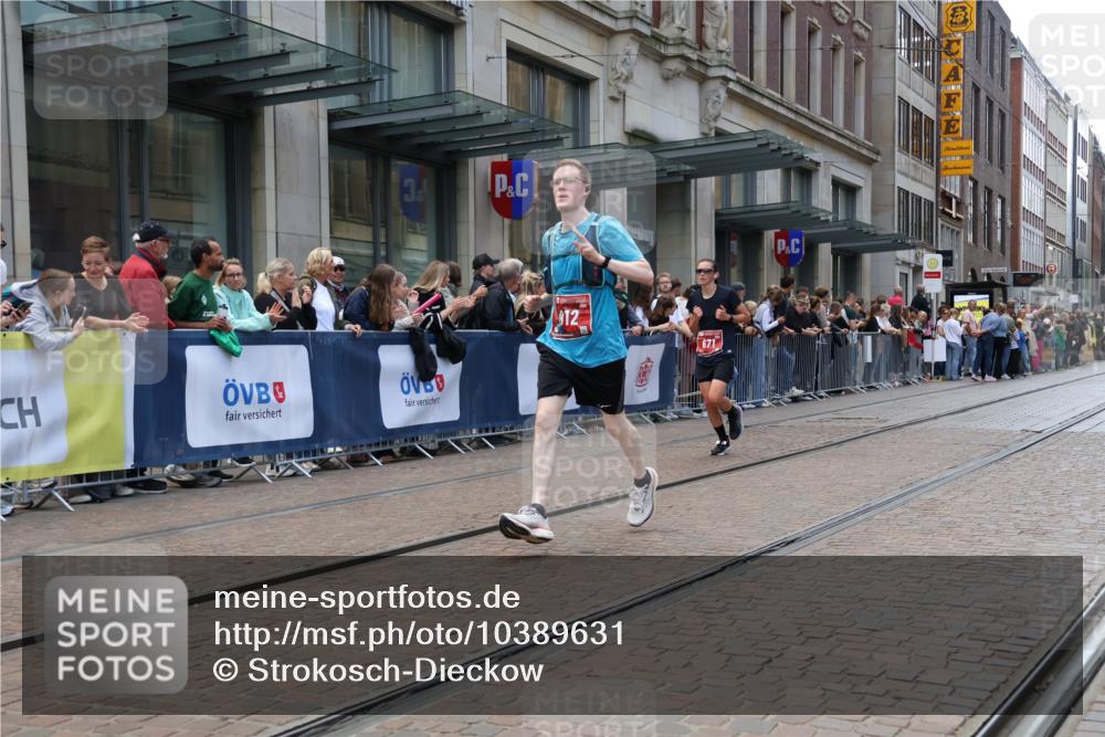 13.09.2026 - 21. swb-Marathon Bremen Strokosch-Dieckow http://msf.ph/oto/10389631 13.09.2026 13:00:26 Ziel 371, 453, 1136, 1550, 1754, 2141, 4904, 8749, 9849, 671, 912, 1550, 1571, 1754, 1758, 2683, 5776, 7015, 7170, 8689 meine-sportfotos.de