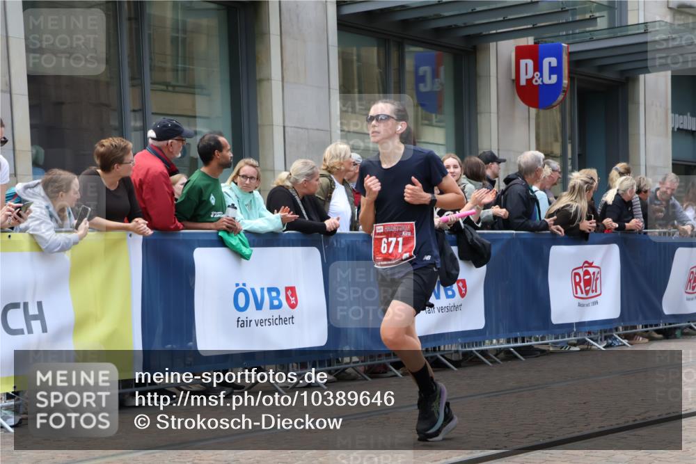 13.09.2026 - 21. swb-Marathon Bremen Strokosch-Dieckow http://msf.ph/oto/10389646 13.09.2026 13:00:27 Ziel 371, 453, 1136, 2141, 4904, 8749, 9849, 671, 912, 1550, 1571, 1754, 2683, 5776, 7015, 8689 meine-sportfotos.de