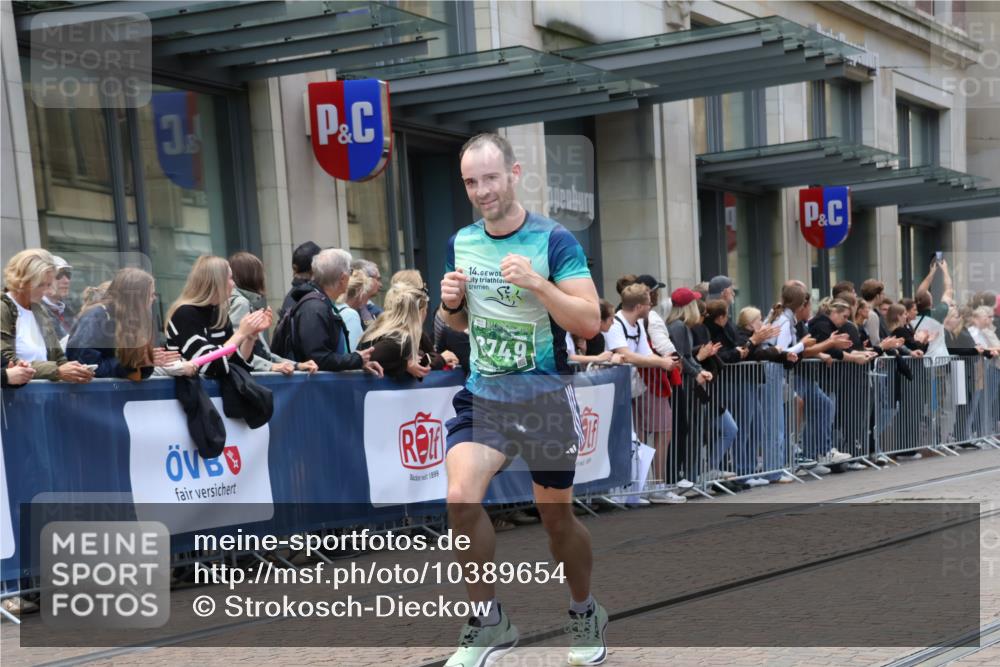 13.09.2026 - 21. swb-Marathon Bremen Strokosch-Dieckow http://msf.ph/oto/10389654 13.09.2026 13:00:36 Ziel 371, 6359, 8749, 9849, 453, 671, 1136, 1550, 1754, 2141, 2683, 4904, 5776, 7015 meine-sportfotos.de