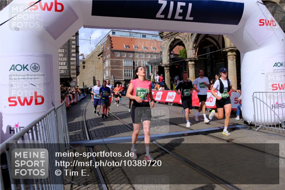 13.09.2026 - 21. swb-Marathon Bremen Tim E. http://msf.ph/oto/10389720 13.09.2026 13:32:48 Ziel 1437, 1687, 2292, 2293, 2611, 2910, 2992, 3354, 3402, 3429, 3441, 3878, 4263, 4323, 4380, 4471, 4655, 4835, 4862, 5281, 5398, 6518, 6583, 6593, 6760, 6781, 6900, 7150, 7173, 7572, 7990, 8957, 9040, 9151, 9175, 9283, 9719, 9779, 13208, 13244 meine-sportfotos.de
