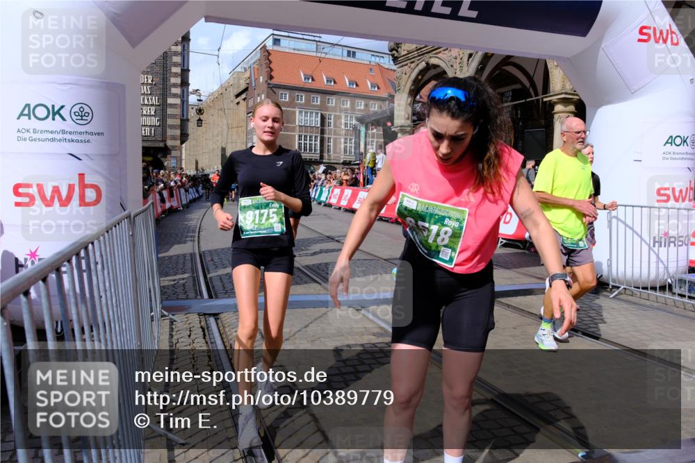 13.09.2026 - 21. swb-Marathon Bremen Tim E. http://msf.ph/oto/10389779 13.09.2026 13:32:54 Ziel 1437, 1687, 2292, 2293, 2611, 2992, 3354, 3429, 3878, 3895, 4263, 4323, 4380, 4862, 5281, 5398, 5581, 5657, 6518, 6583, 6593, 6718, 6760, 7016, 7173, 7466, 7758, 7990, 8344, 8367, 8957, 9040, 9175, 13208 meine-sportfotos.de